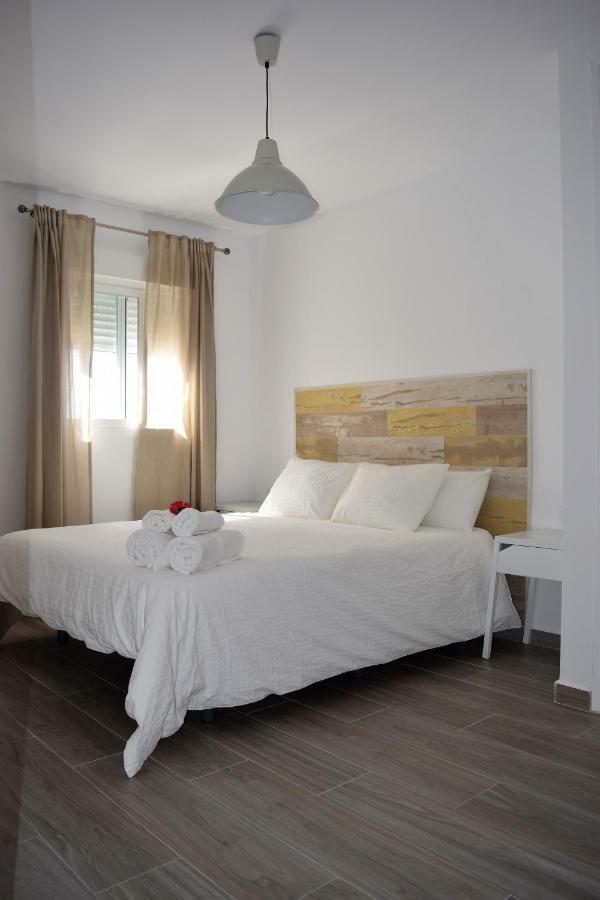 Apartamento Flamingo Beach เบนัลมาเดนา ภายนอก รูปภาพ